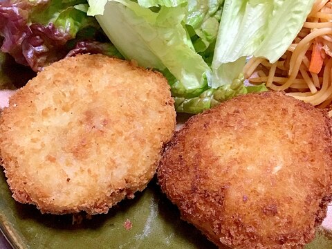 むかご入りポテトコロッケ。